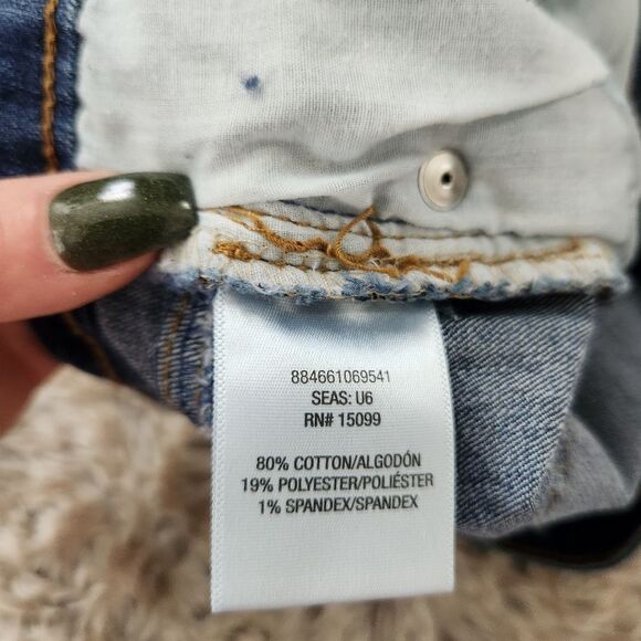 Bongo Medium Wash Denim Cut-off Cuffed Hem Shorts Juniors Size 7 - Picture 5 of 10